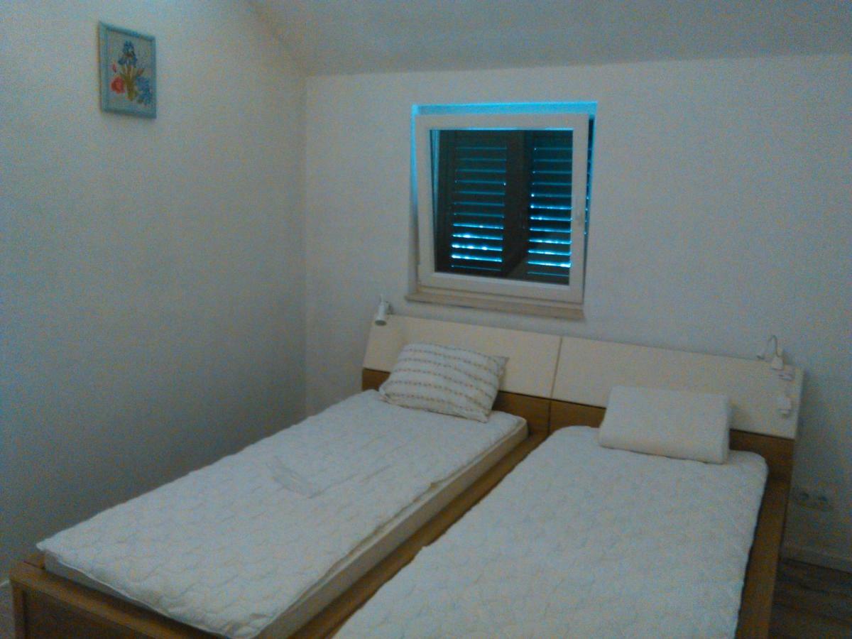 Apartment More Sumartin Esterno foto