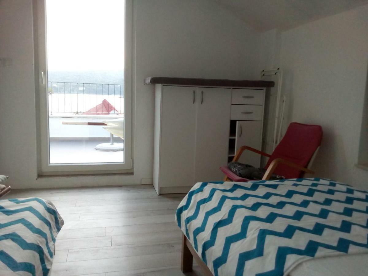 Apartment More Sumartin Esterno foto